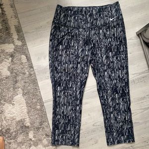 Nike leggings